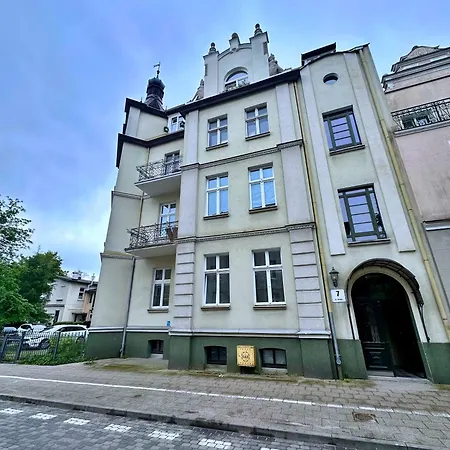 Apartment Yonekawa Rooftop Sopot, 140 M Beach, 600 M Monte Cassino Zoppot